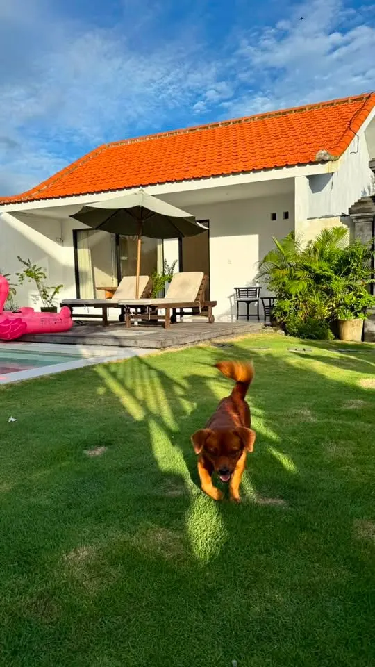 3 bedroom villa with big garden, close to beach and market