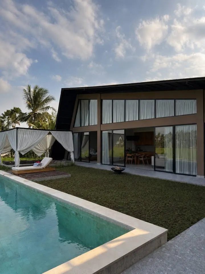 3 bedroom villa with private pool, panoramic rice field views