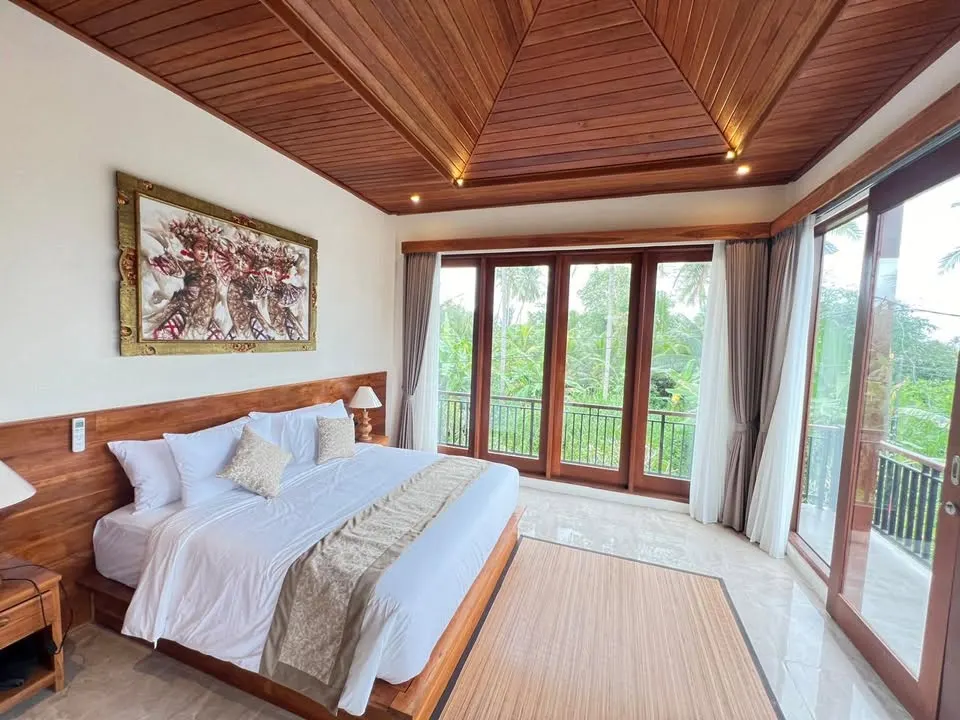 2 bedroom villa with private pool, 10 minutes to Ubud center