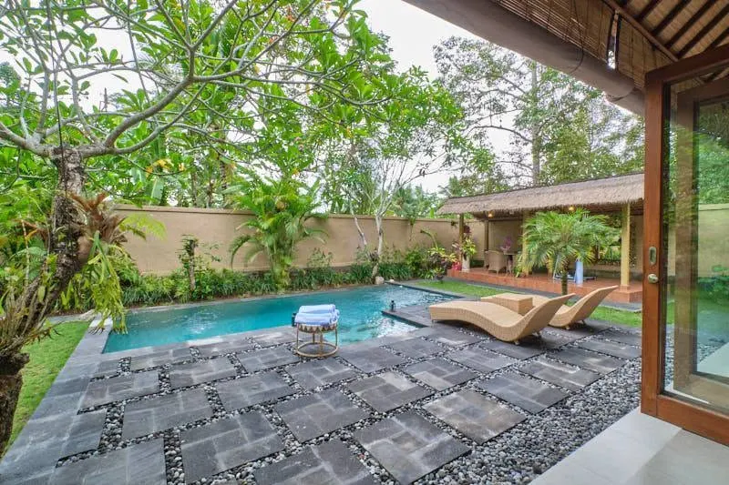 2 bedroom villa with private pool, in a jungle setting