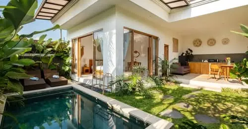 Villa with private location