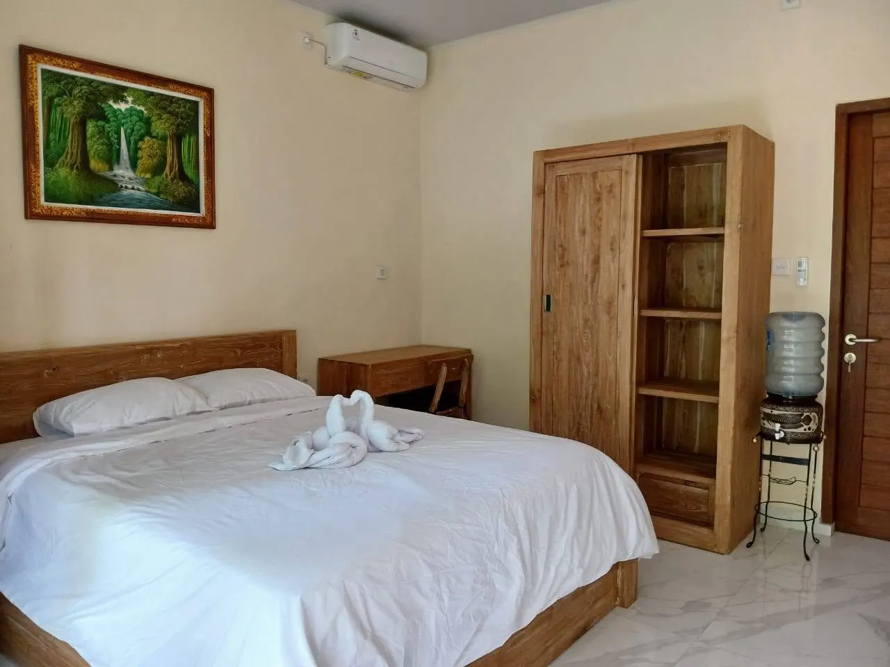 Room in kos with AC and garden access, in Ubud