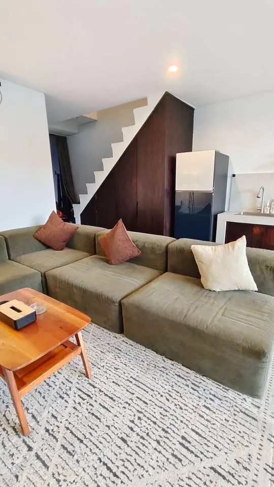 2 bedroom villa with no pool, walking distance to cafes