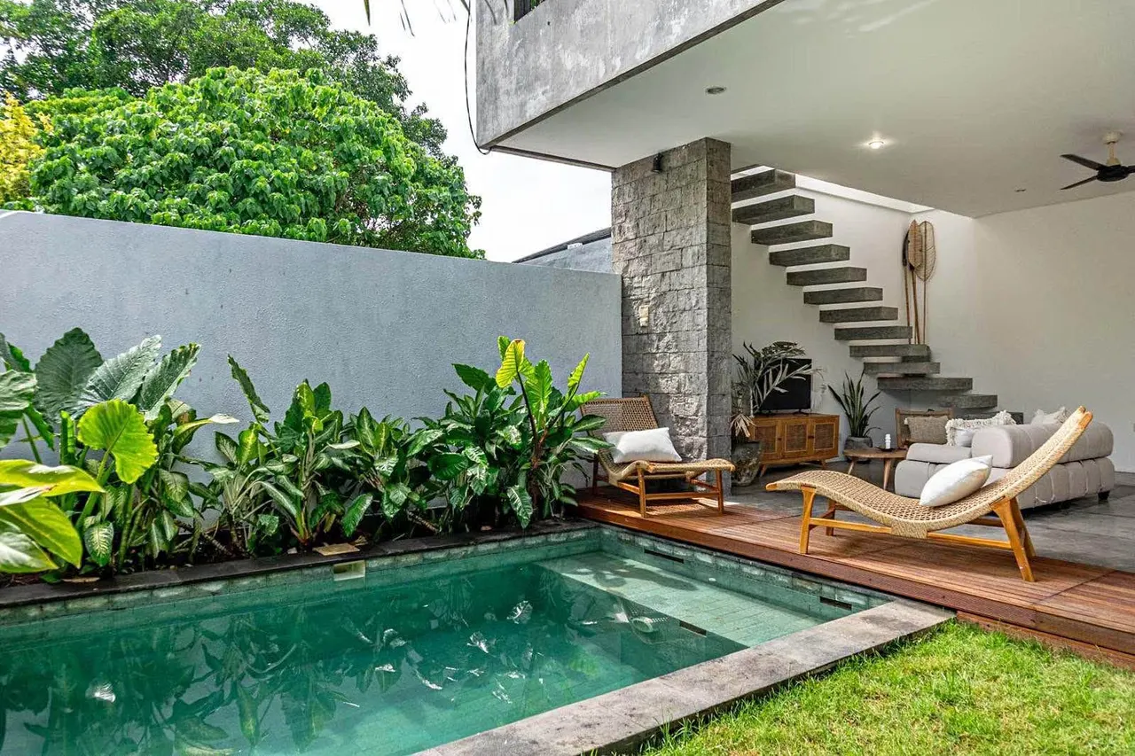 2 bedroom villa with private pool