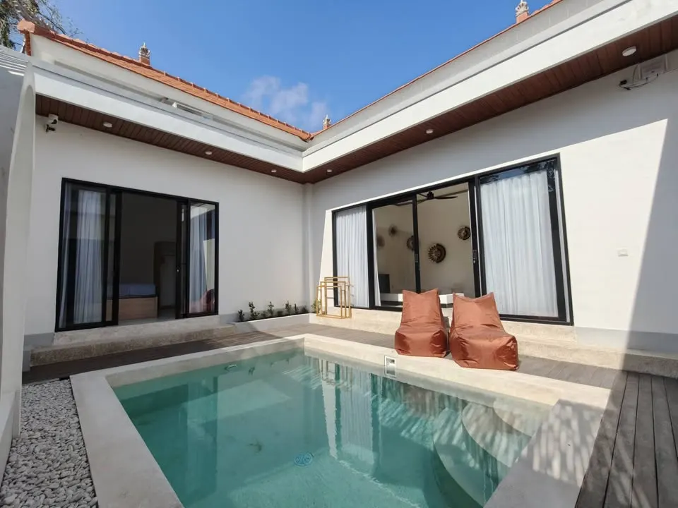 3 bedroom villa with private pool, near beaches
