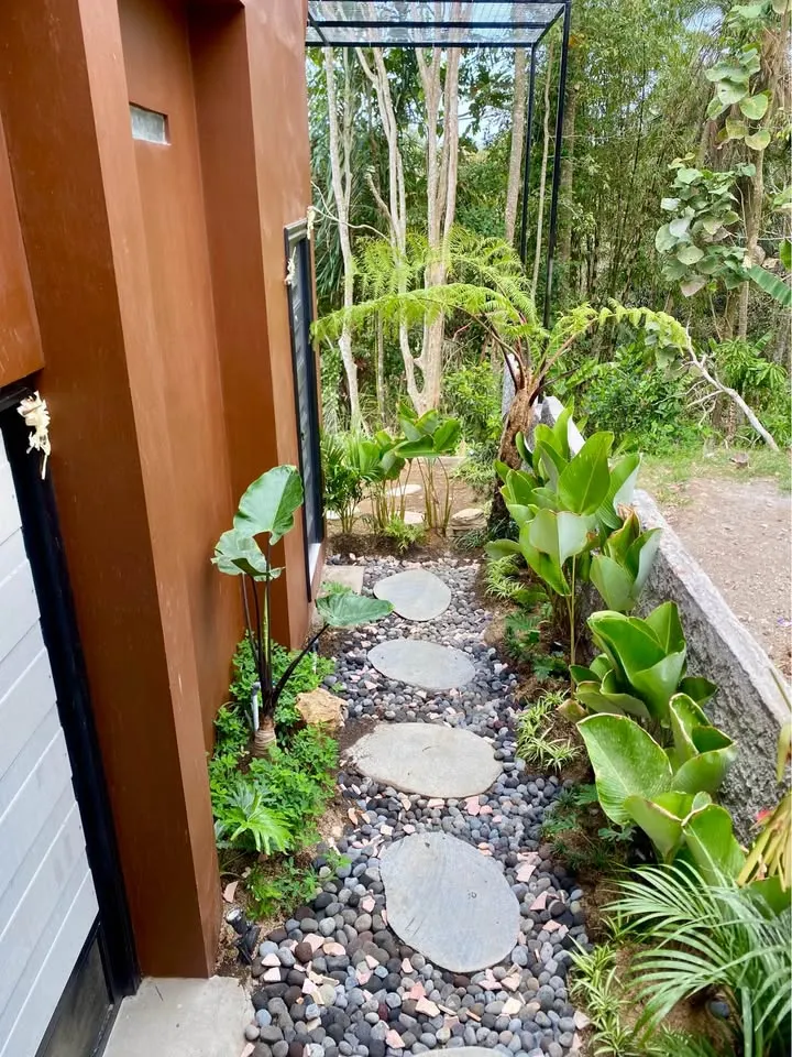 Villa with private kitchen and hot tub, jungle view