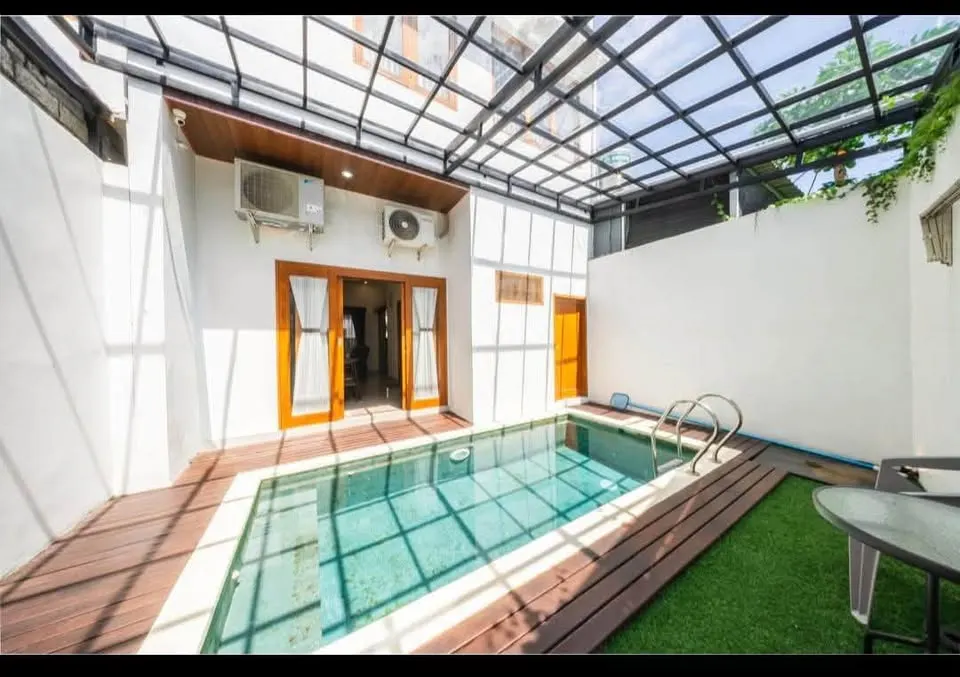 3 bedroom house with private pool