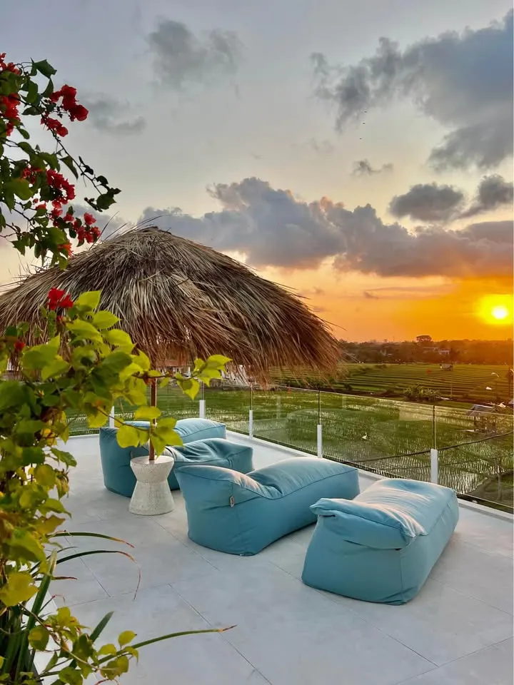 3 bedroom villa with private pool