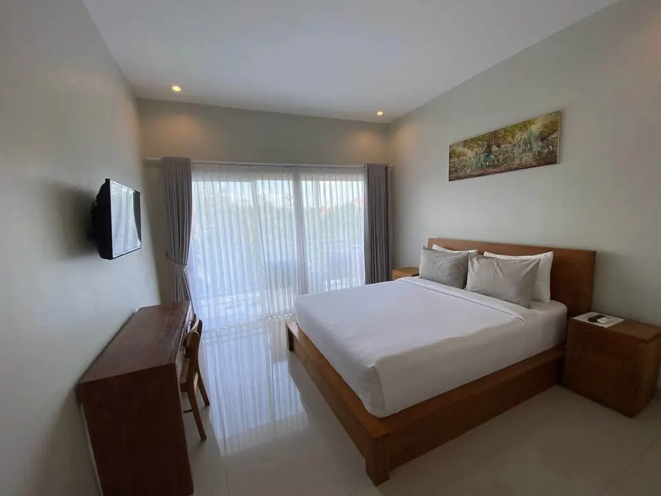 Room in a guesthouse with shared pool