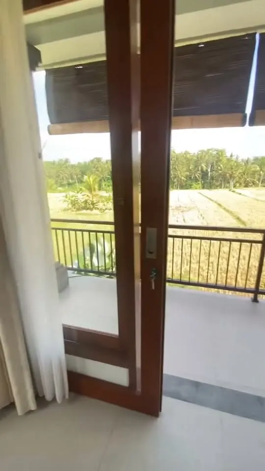 2 bedroom villa with private pool, quiet area with rice fields and mountain views