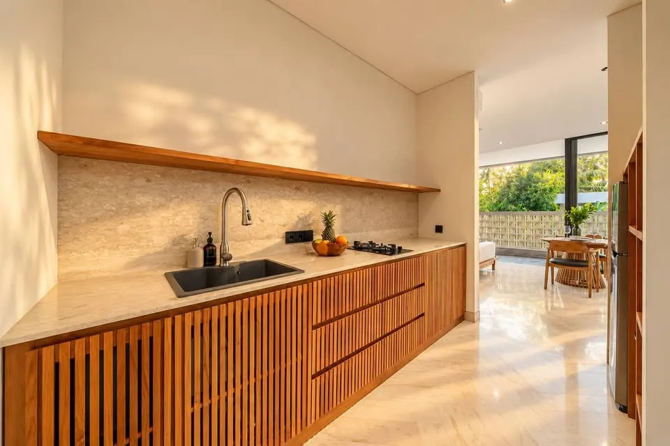 1 bedroom apartment with shared pool, close to cafes and gym