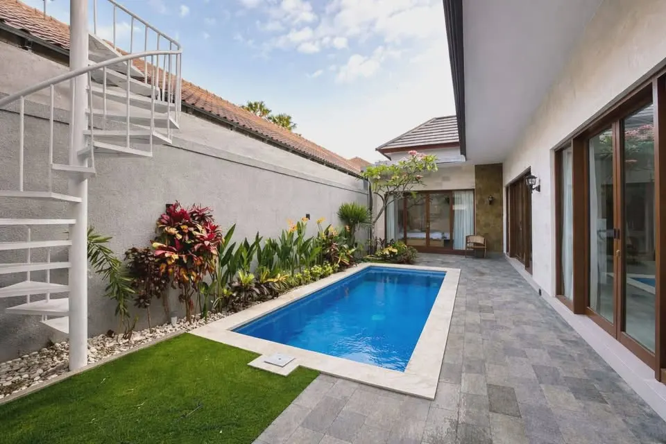 2 bedroom villa with private pool and rooftop sunset/sunrise views, quiet Sanur area