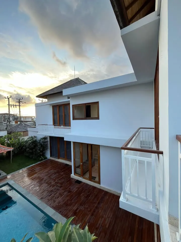 3 bedroom villa with private pool