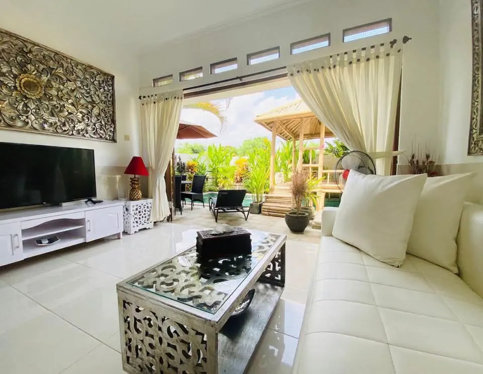 2 bedroom villa with private pool, quiet area