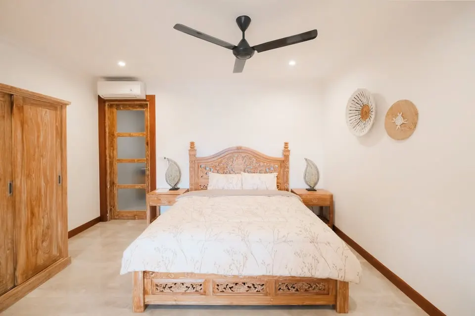1 bedroom apartment with private balcony