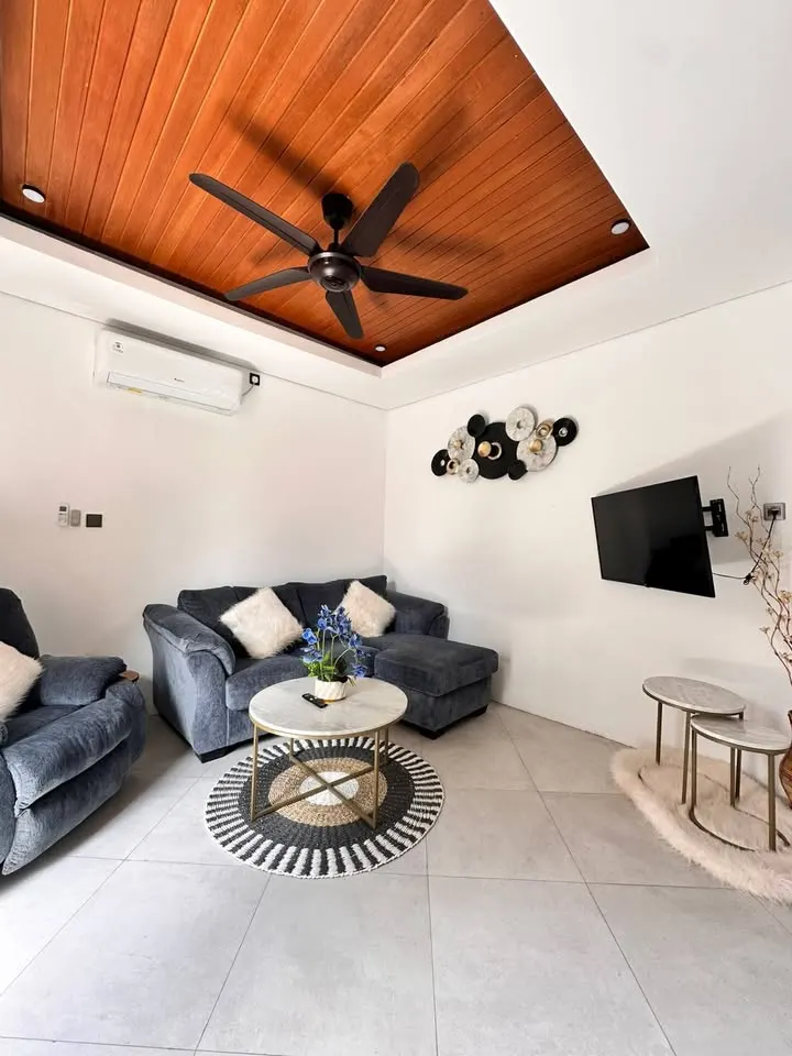 2 bedroom villa with private pool, 10 minutes from the beach