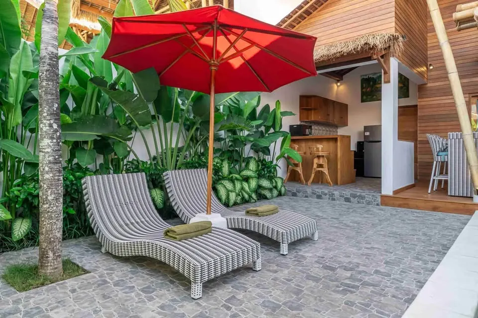 2 bedroom villa with private pool, 5 minutes from beach