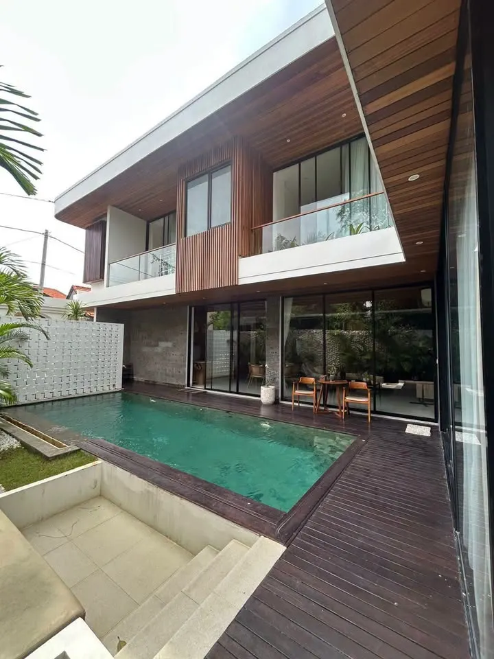 3 bedroom villa with private pool