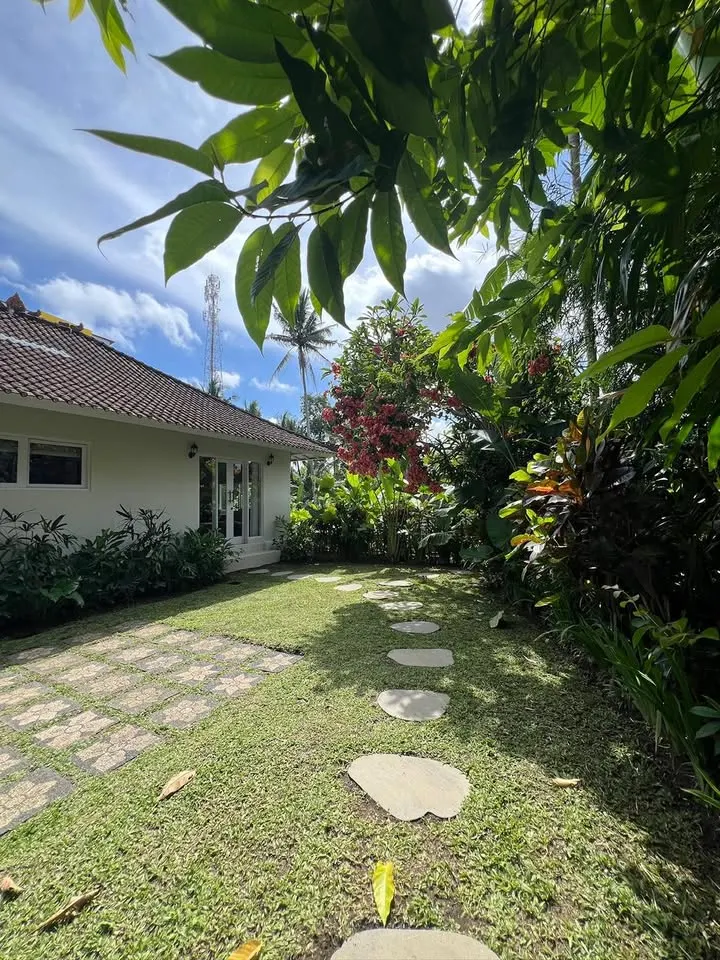 2 bedroom villa with garden