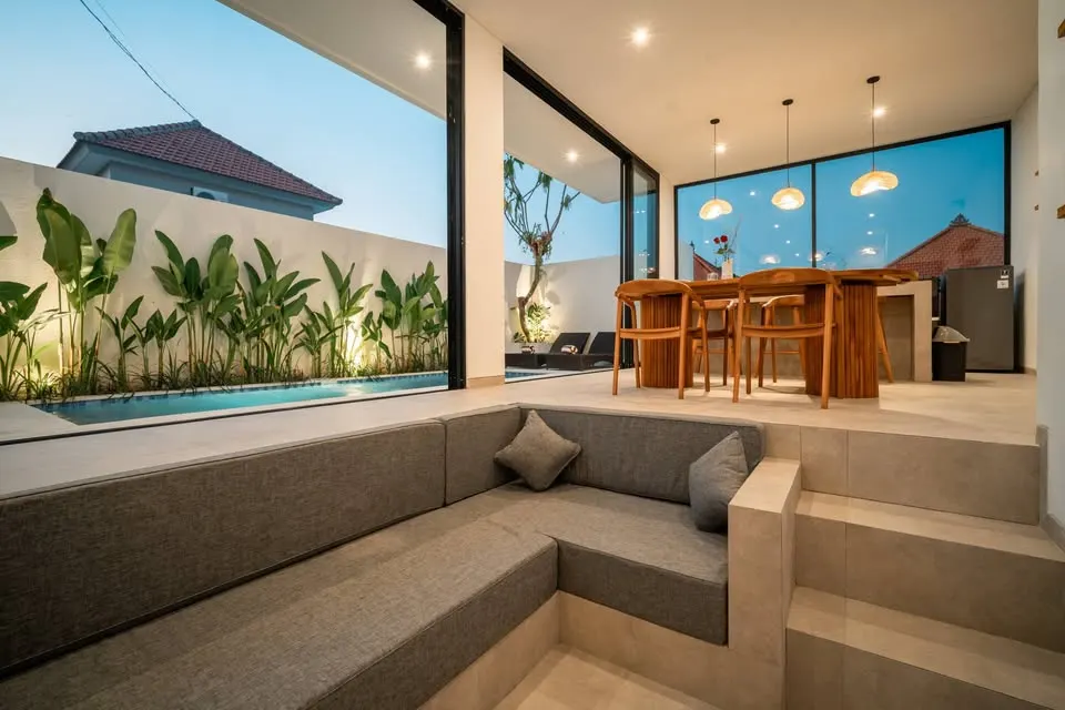 2 bedroom villa with sunken lounge and private pool