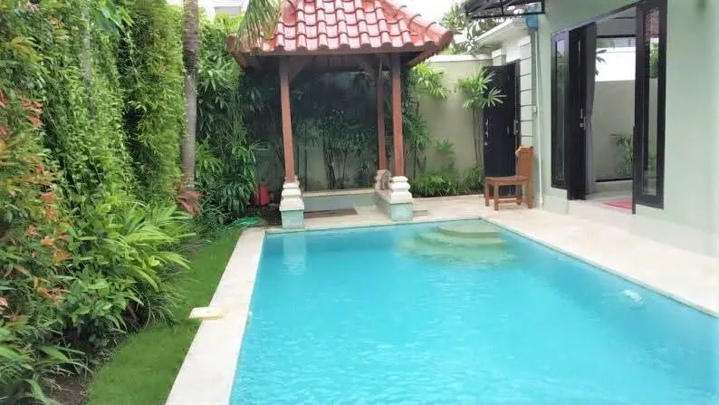 3 bedroom villa with private pool