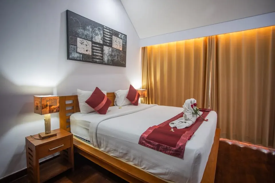 1 bedroom apartment with private kitchen, close to shops and cafes