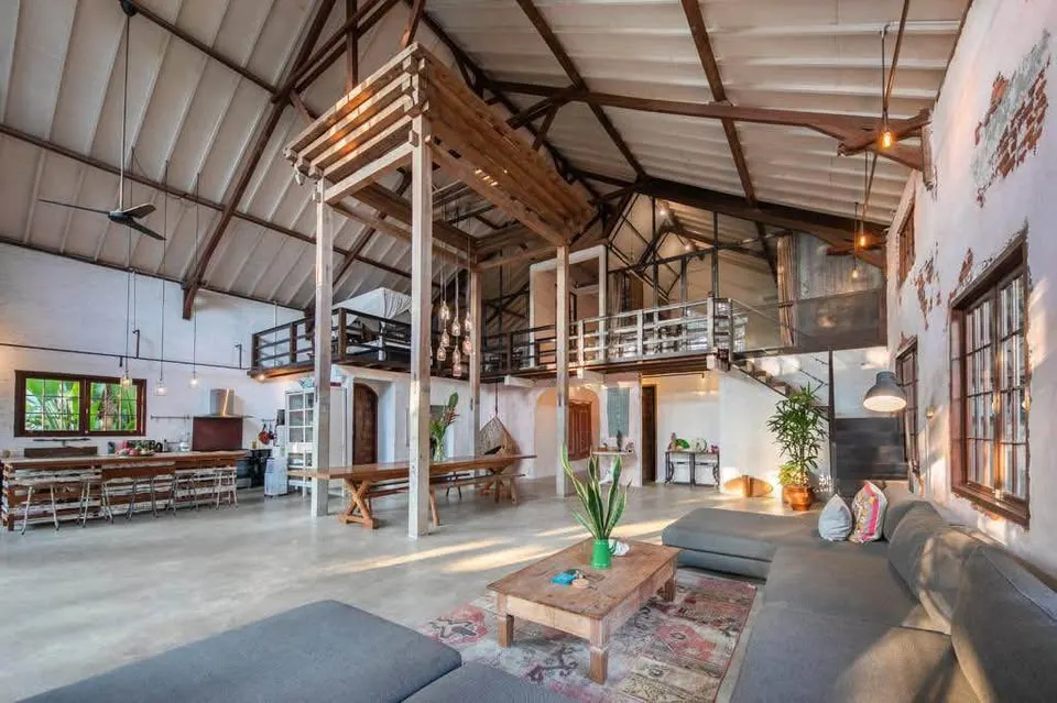 6 bedroom apartment with private pool