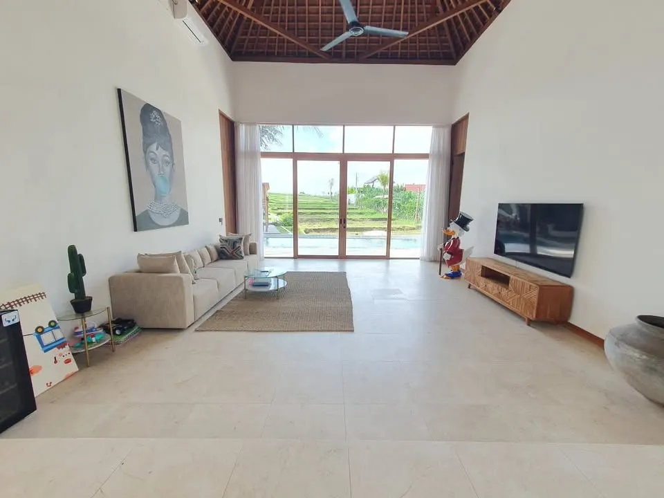 5 bedroom villa with private pool, rice field views
