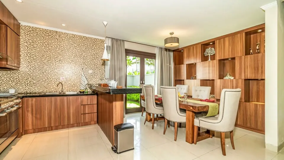3 bedroom villa with private pool