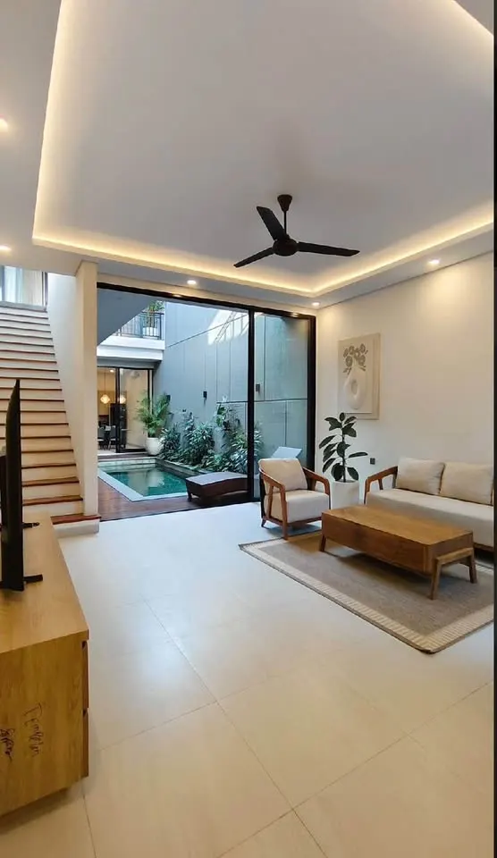 2 bedroom villa with private pool, close to local amenities