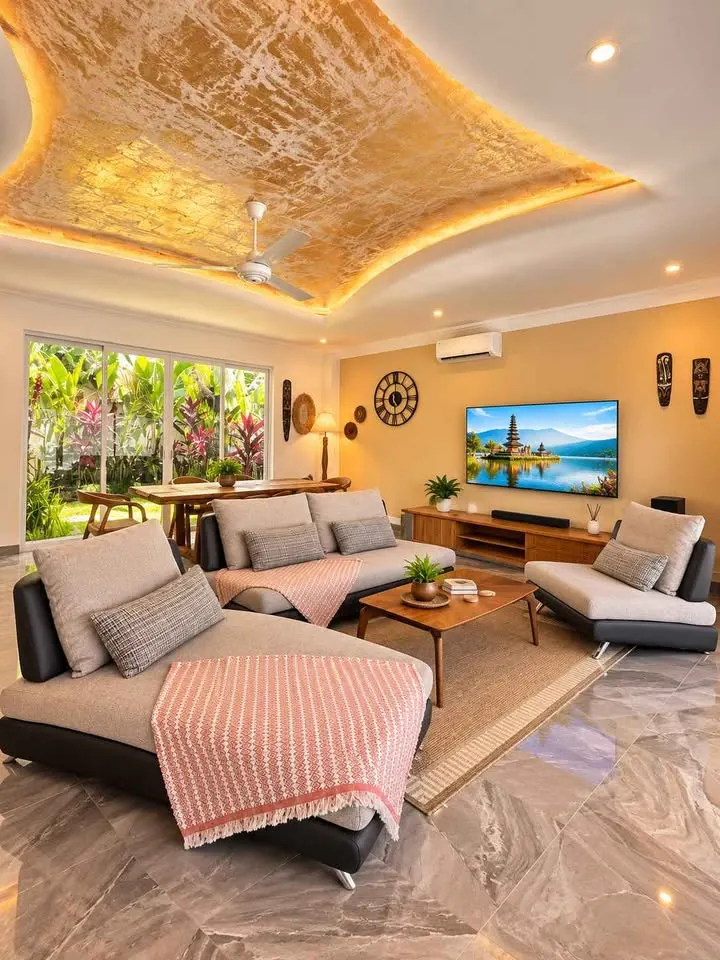 3 bedroom villa with private pool