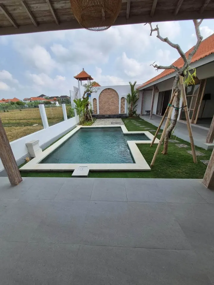 3 bedroom villa with pool
